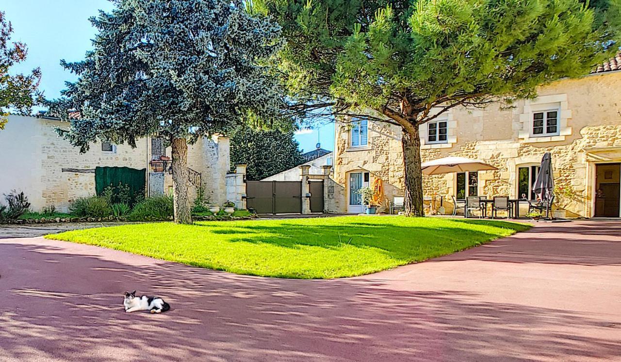 Jardin D'Arcy - Chambres D'Hotes Avec Piscine Et Spa Bois Exterior foto