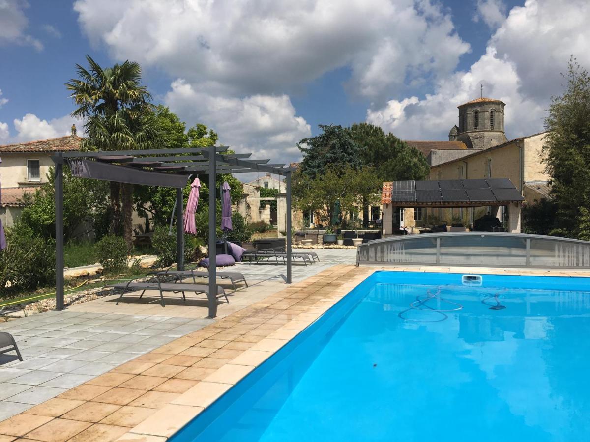 Jardin D'Arcy - Chambres D'Hotes Avec Piscine Et Spa Bois Exterior foto